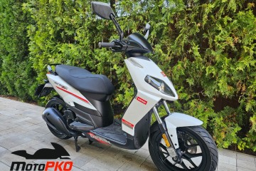 Derbi Variant 125 4T transport GRATIS