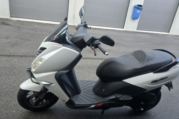 Maxi skuter 50--2018r--