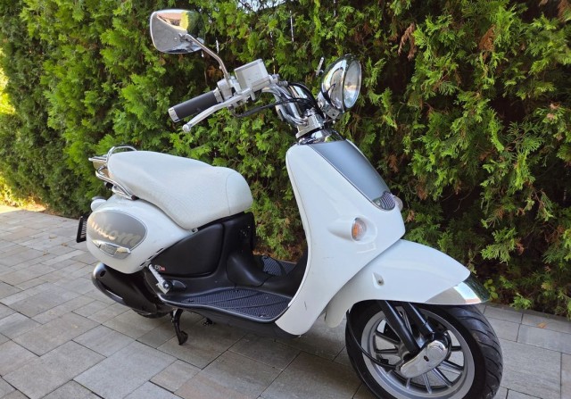 aprilia
