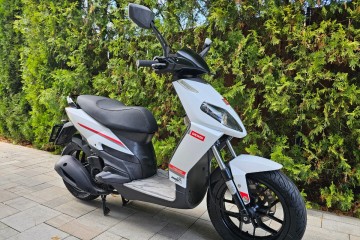 Derbi Variant 125   MotoPKO transport GRATIS
